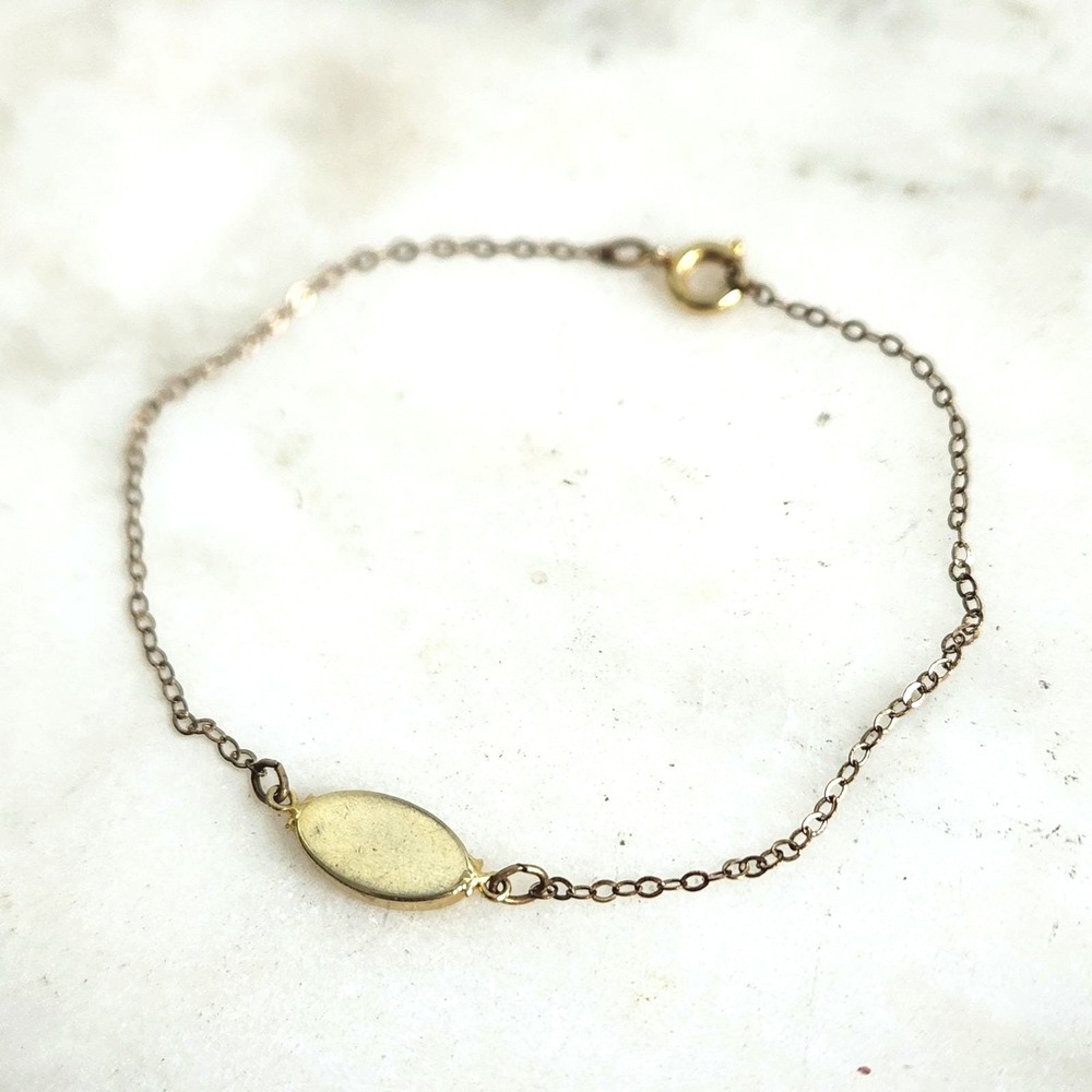 Vintage Brass Oval Bracelet Tiny‎ and Delicate 7.25" Minimalist Design Layering